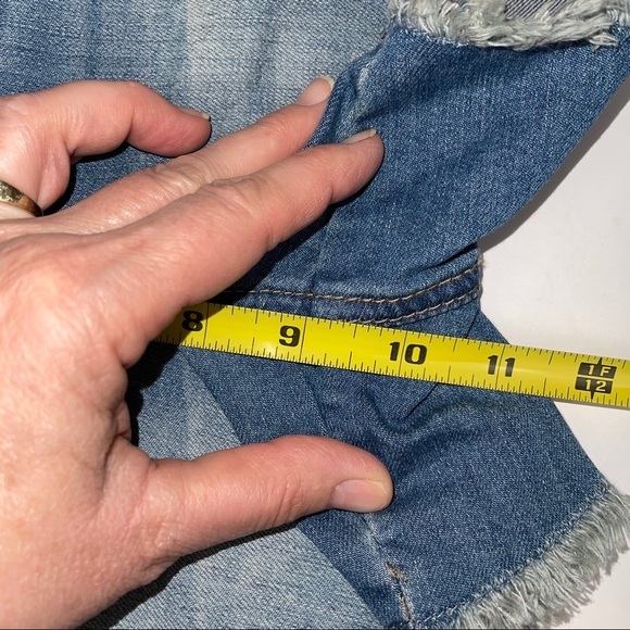 Alter’d State Denim Shorts Destructed Crochet 25 - Picture 11 of 16